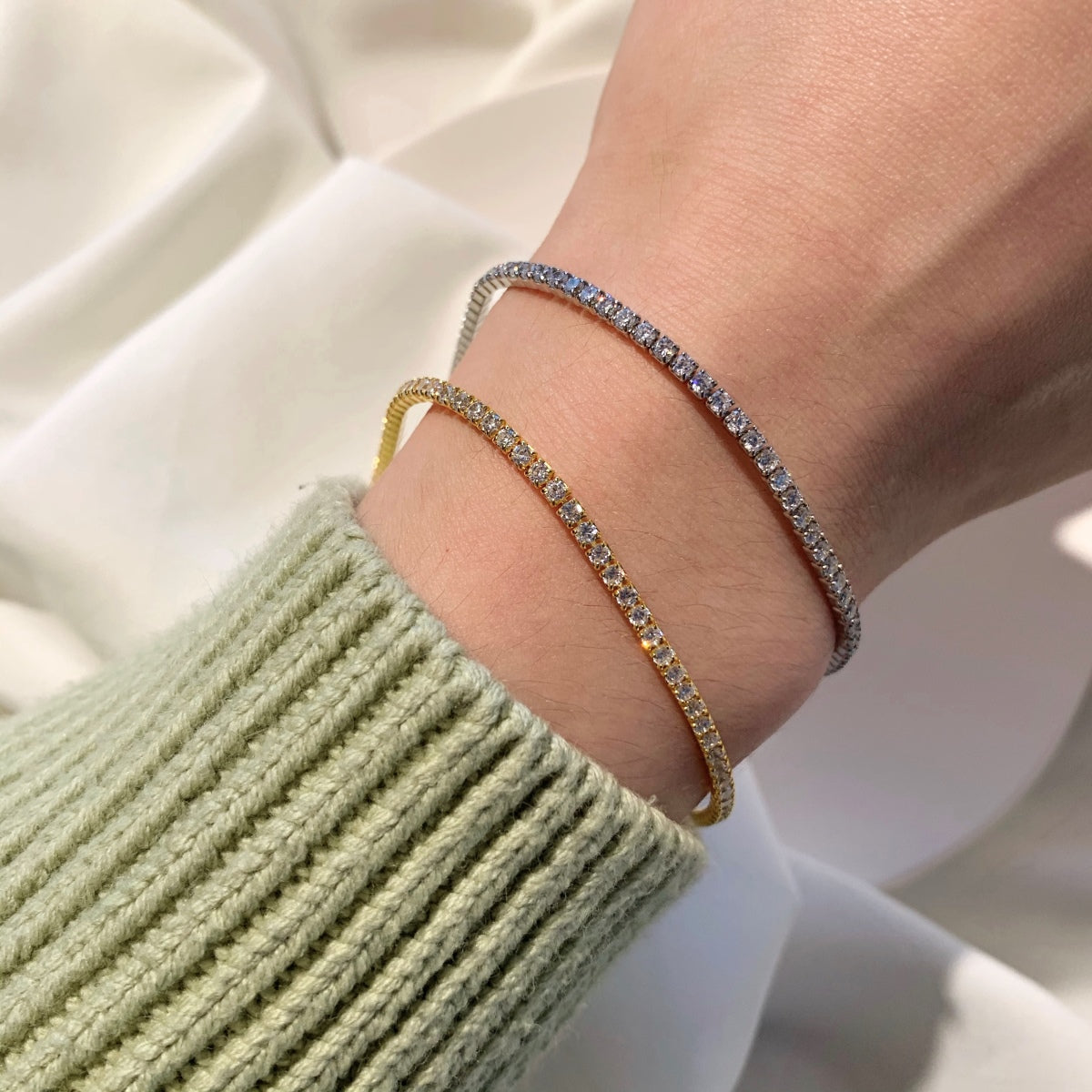[Luxe Jewelry]Radiant Shinning Princess Cut Tennis Bracelet