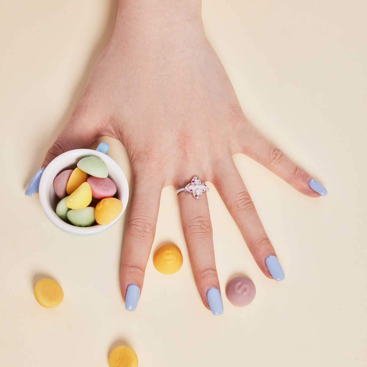 [Luxe Jewelry]Luxurious Colorful Flower Shape Banquet Ring