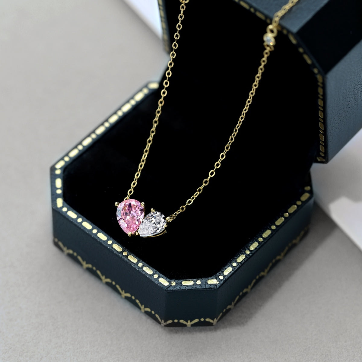 [Luxe Jewelry]Unique Heart Shape Necklace