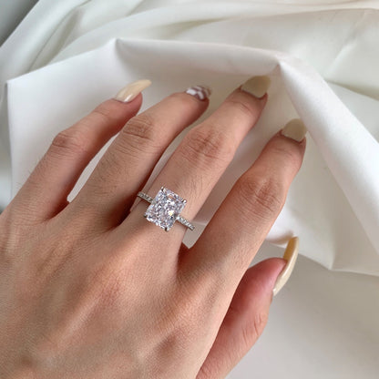 [Luxe Jewelry]4.0 Carat Luxurious Engagement Ring
