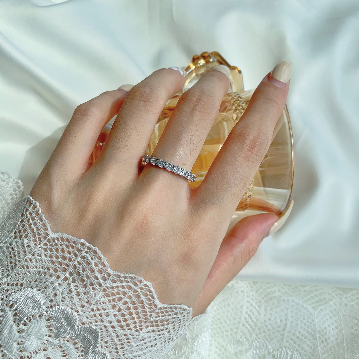 [Luxe Jewelry]Sparkling Round Cut Tennis Ring