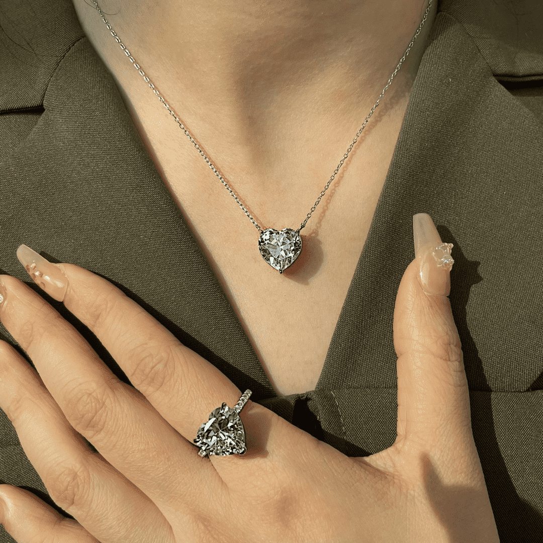 [Luxe Jewelry]6.0 carat Radiant Heart Shape Necklace