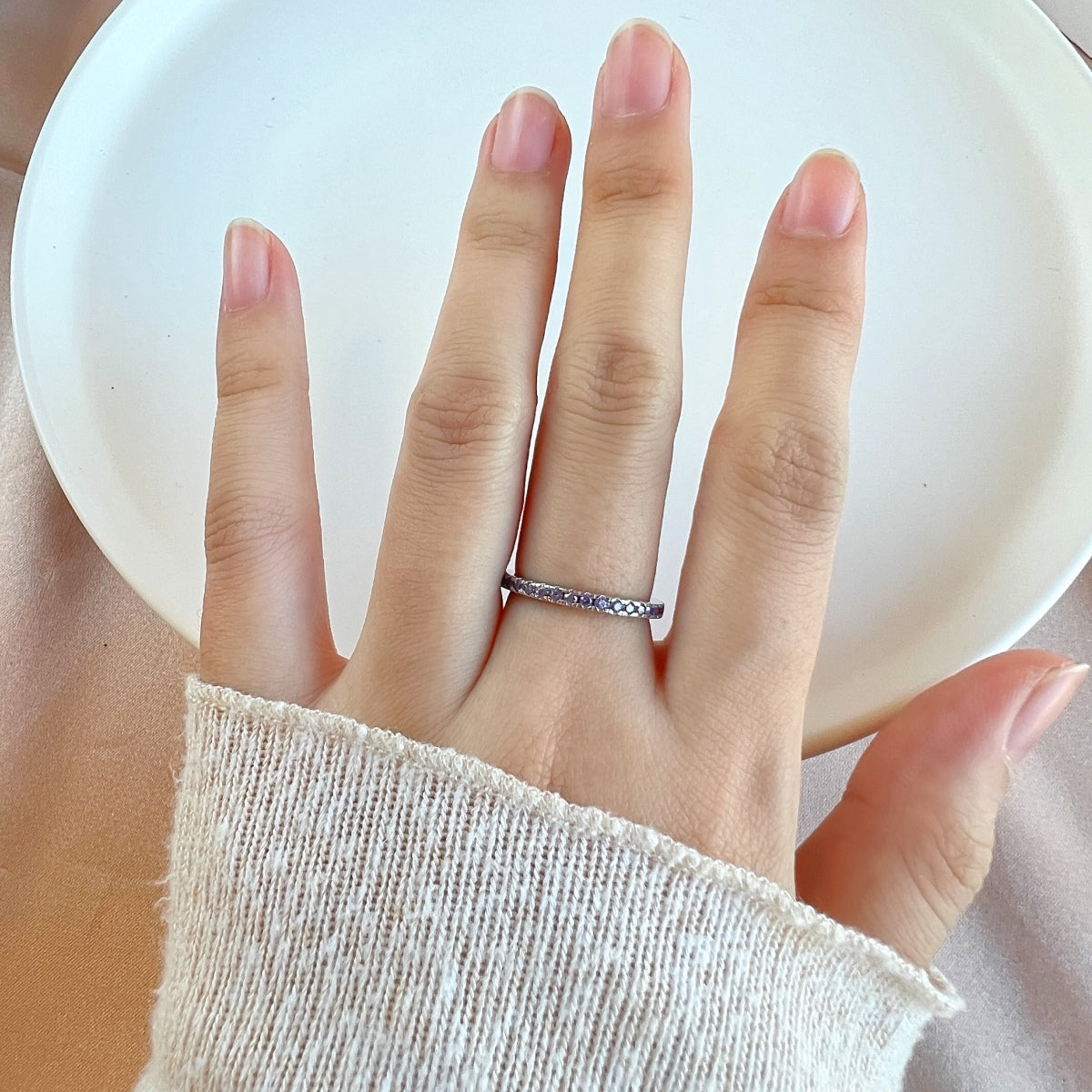 [Luxe Jewelry]Delicate Sparkling Round Cut Daily Ring