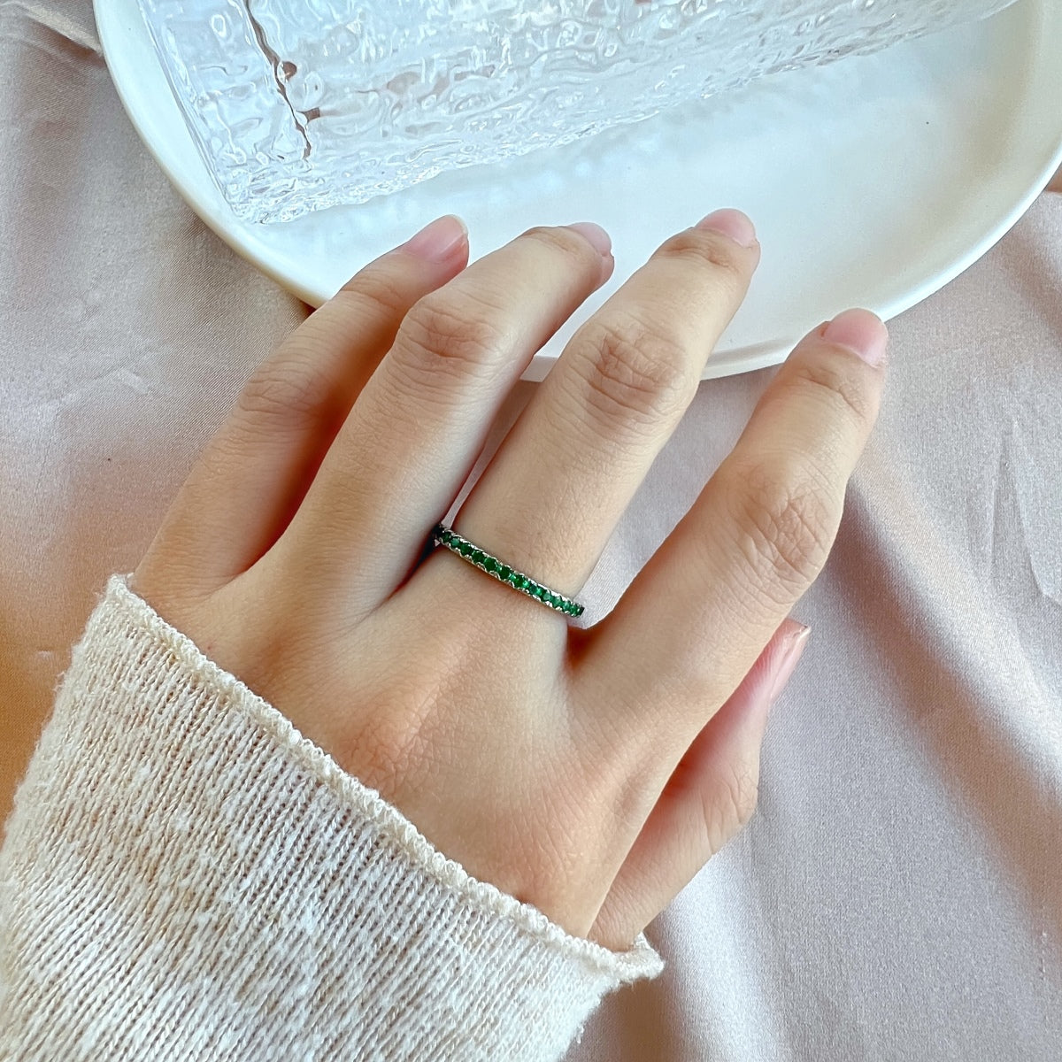 [Luxe Jewelry]Delicate Sparkling Round Cut Daily Ring