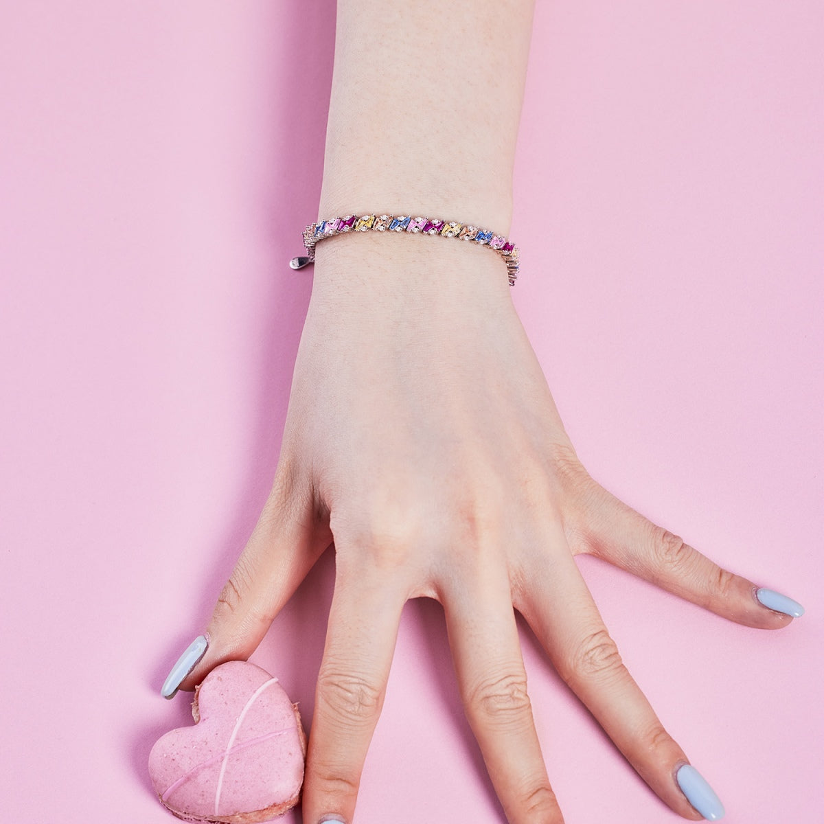 [Luxe Jewelry]Ornate Sparkling Multi Cut Party Bracelet