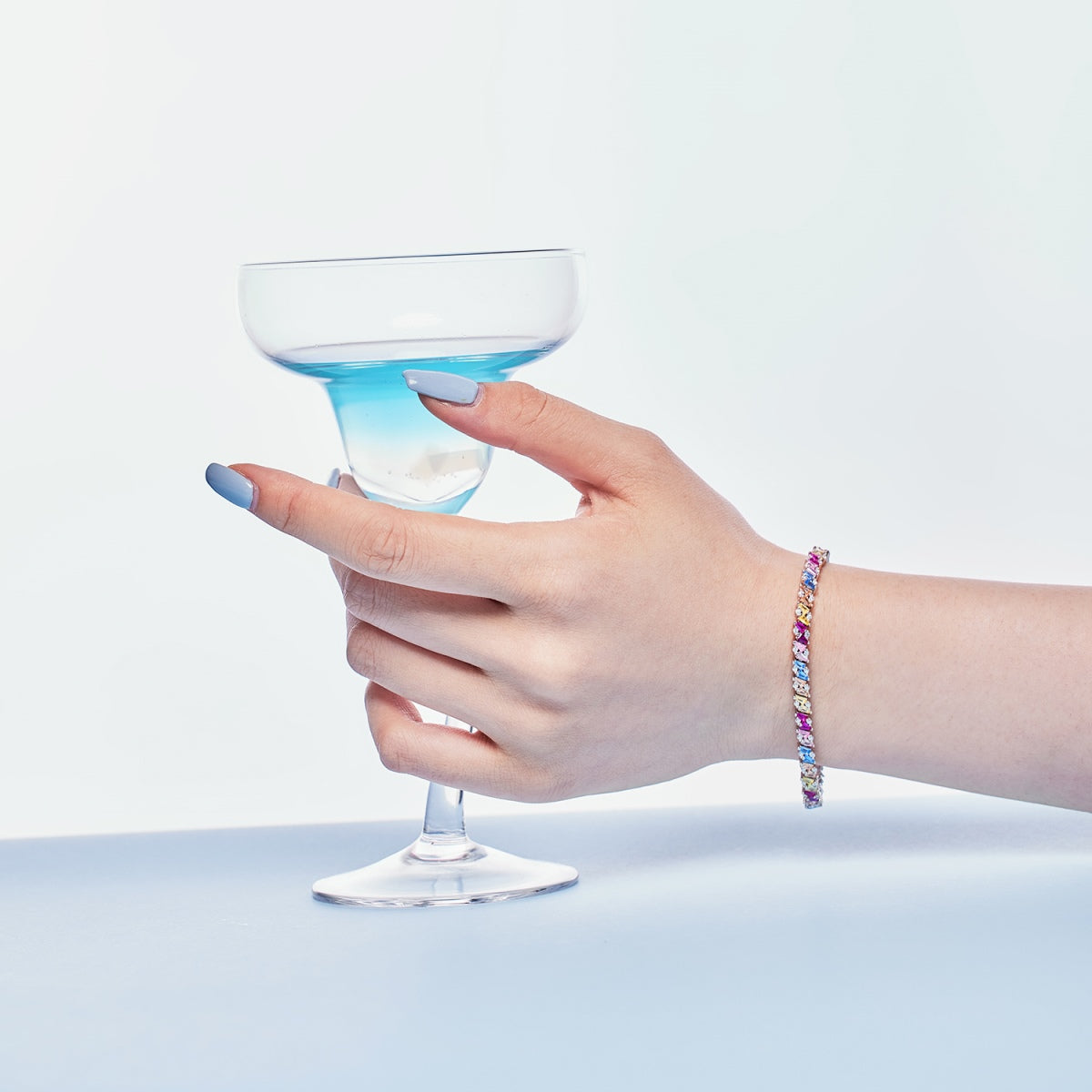 [Luxe Jewelry]Ornate Sparkling Multi Cut Party Bracelet