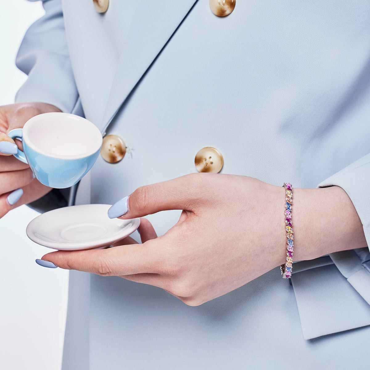 [Luxe Jewelry]Ornate Sparkling Multi Cut Party Bracelet