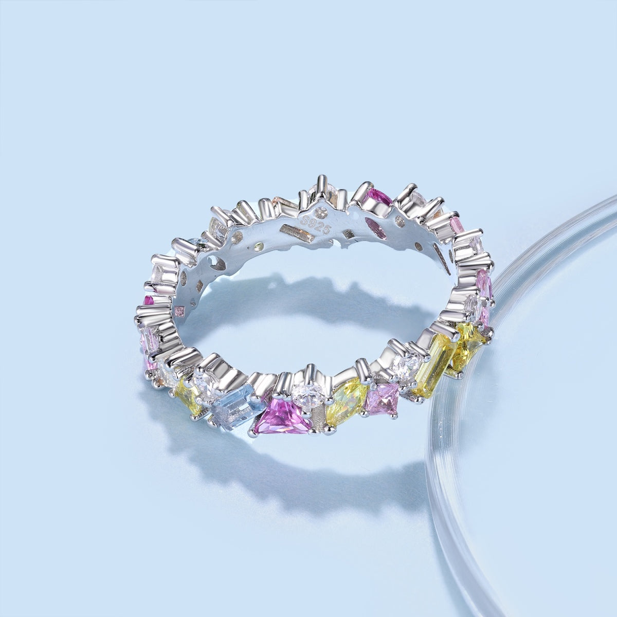 [Luxe Jewelry]Dazzling Polychromatic Multi cut Daily Ring