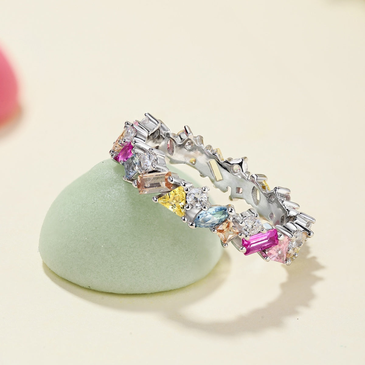 [Luxe Jewelry]Dazzling Polychromatic Multi cut Daily Ring