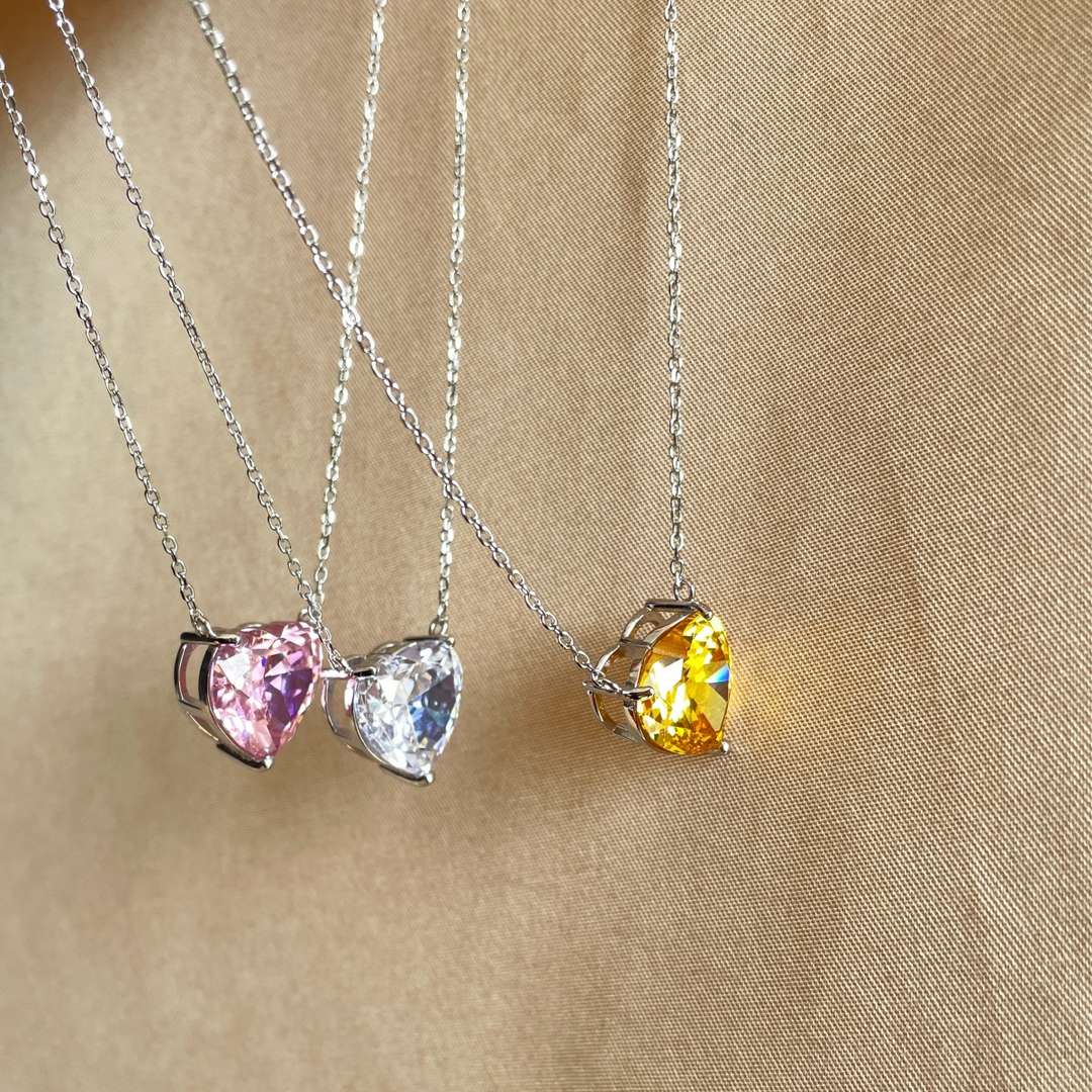 [Luxe Jewelry]6.0 carat Radiant Heart Shape Necklace