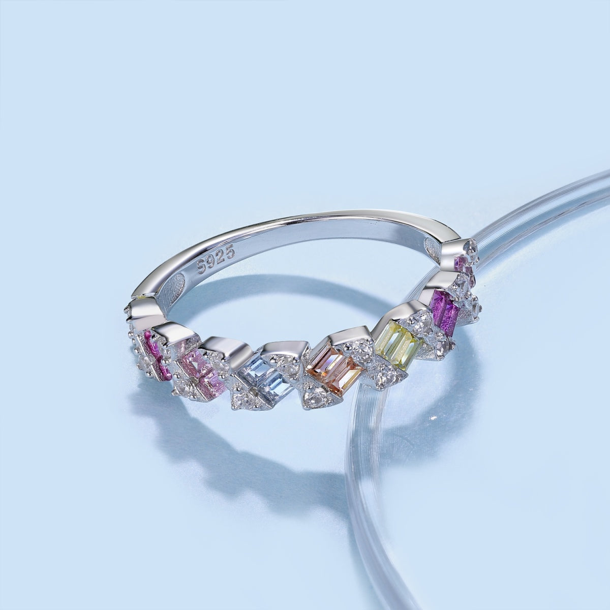 [Luxe Jewelry]Delicate Vibrant Emerald Cut Daily Ring