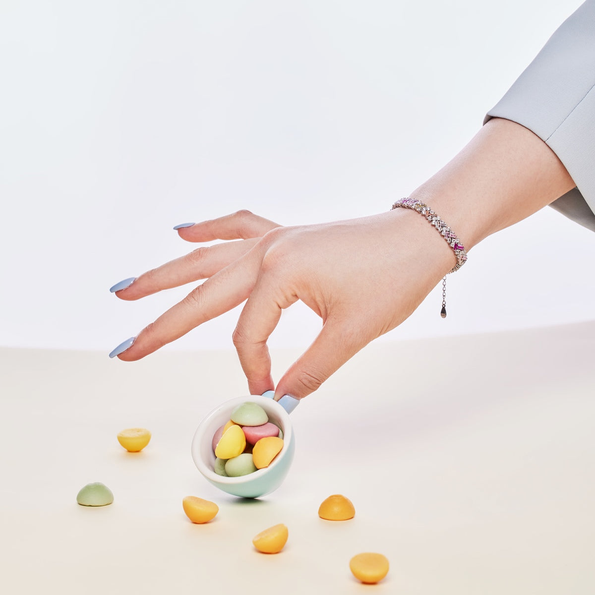 [Luxe Jewelry]Dazzling Unique Multi Shape Daily Bracelet