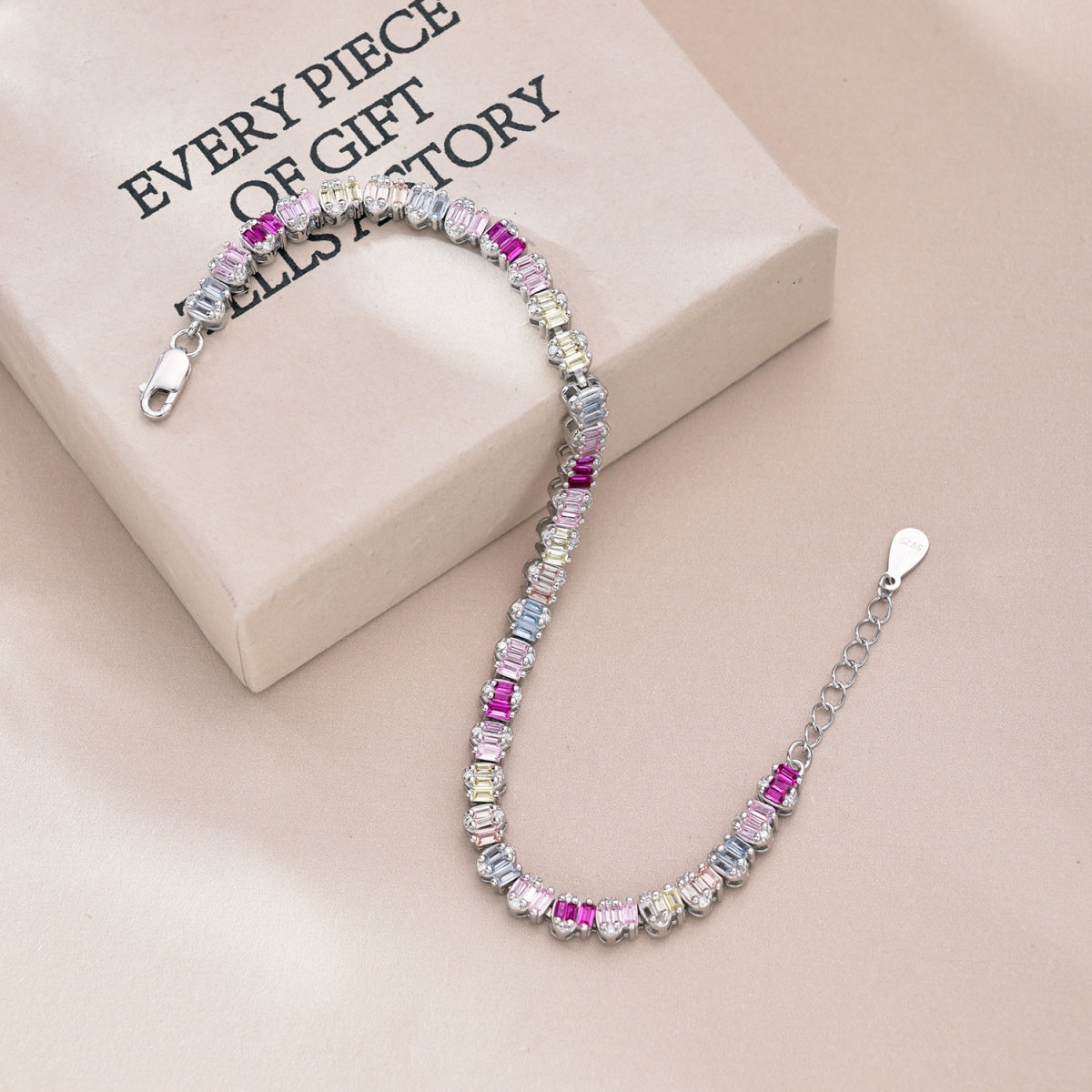 [Luxe Jewelry]Delicate Colorful Emerald Cut Party Bracelet