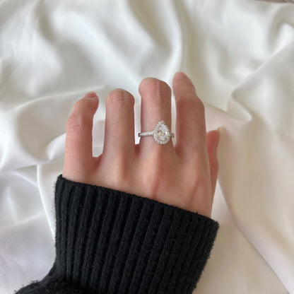 [Luxe Jewelry]1.0 Carat Luxurious Resplendent Water Drop Shape Wedding Ring