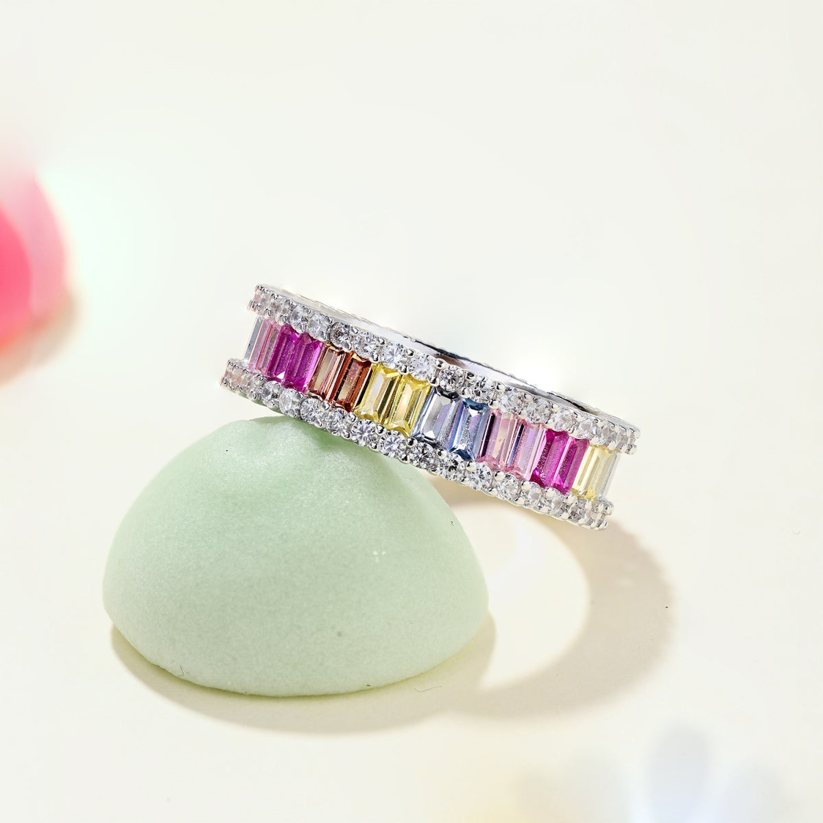 [Luxe Jewelry]Dainty Kaleidoscopic Emerald Cut Daily Ring