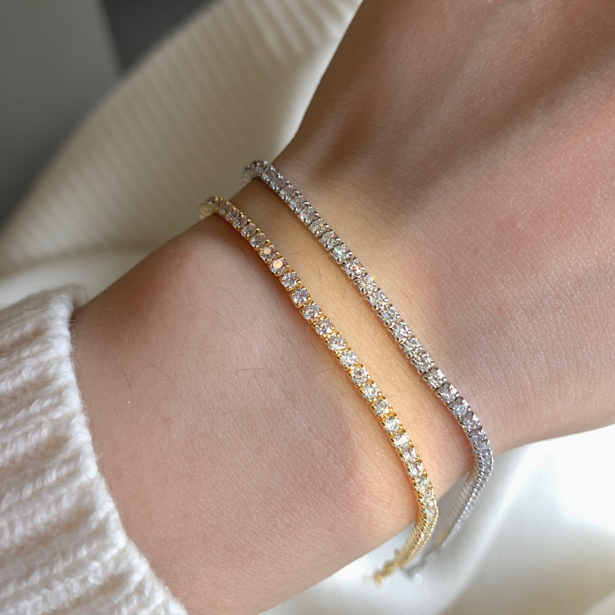 [Luxe Jewelry]Radiant Shinning Princess Cut Tennis Bracelet