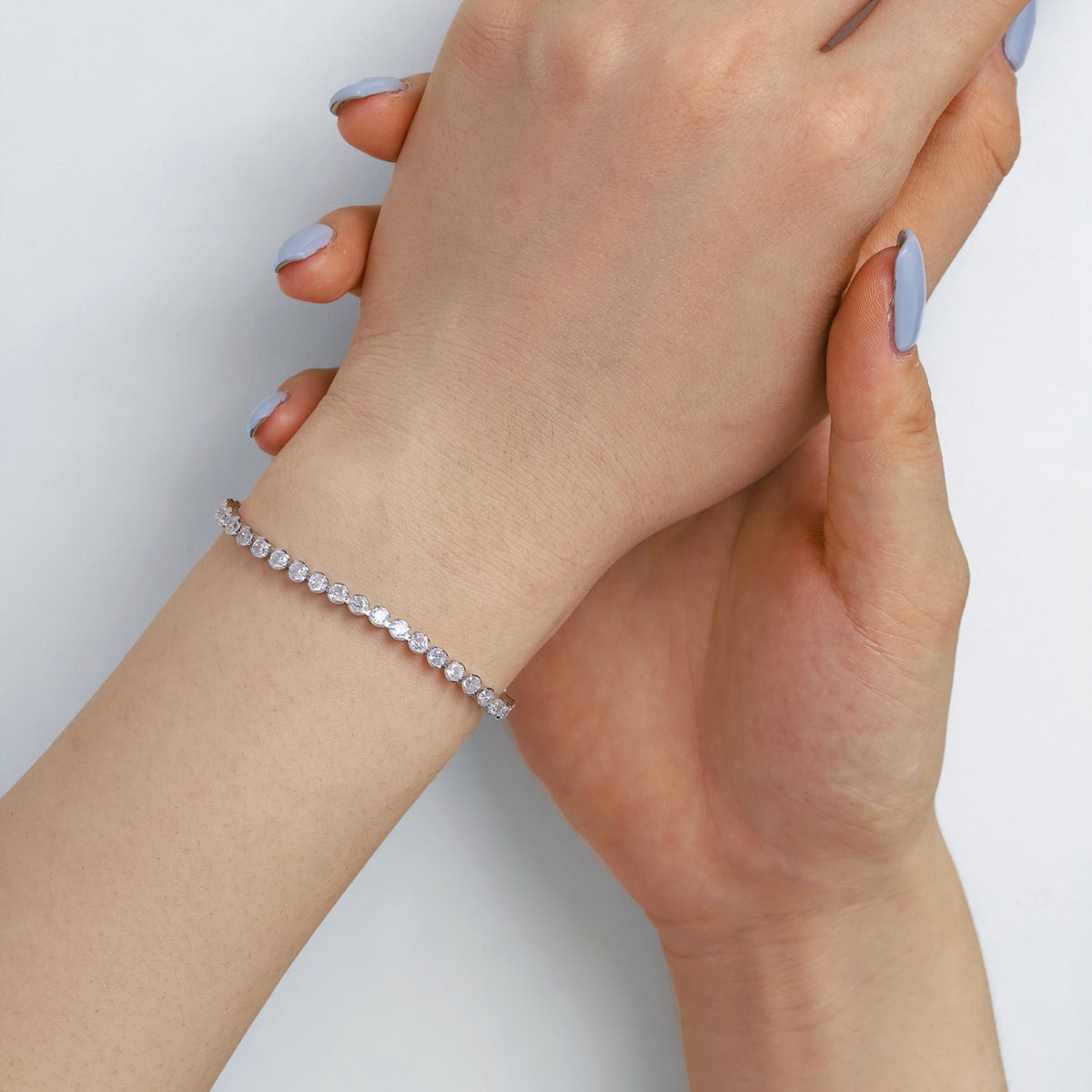 [Luxe Jewelry]Ornate  Sparkling Round Cut Daily Bracelet