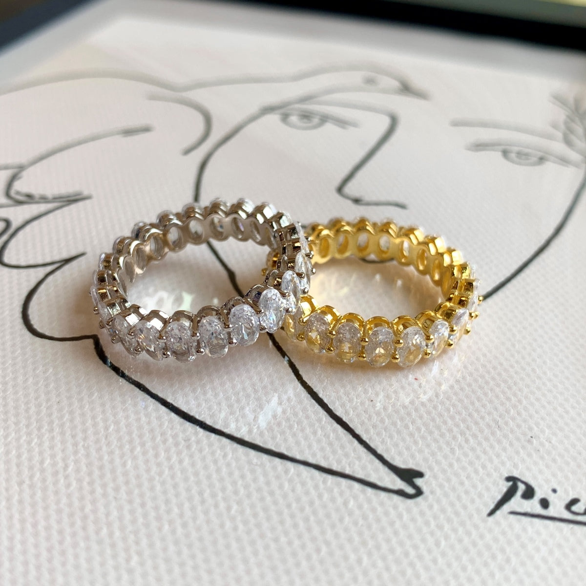 [Luxe Jewelry]Ornate Oval Cut Tennis Ring
