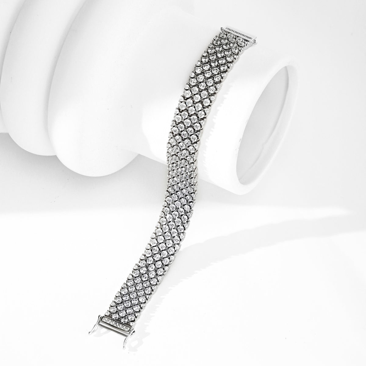 [Luxe Jewelry]Ornate Elegant Round Cut Party Bracelet