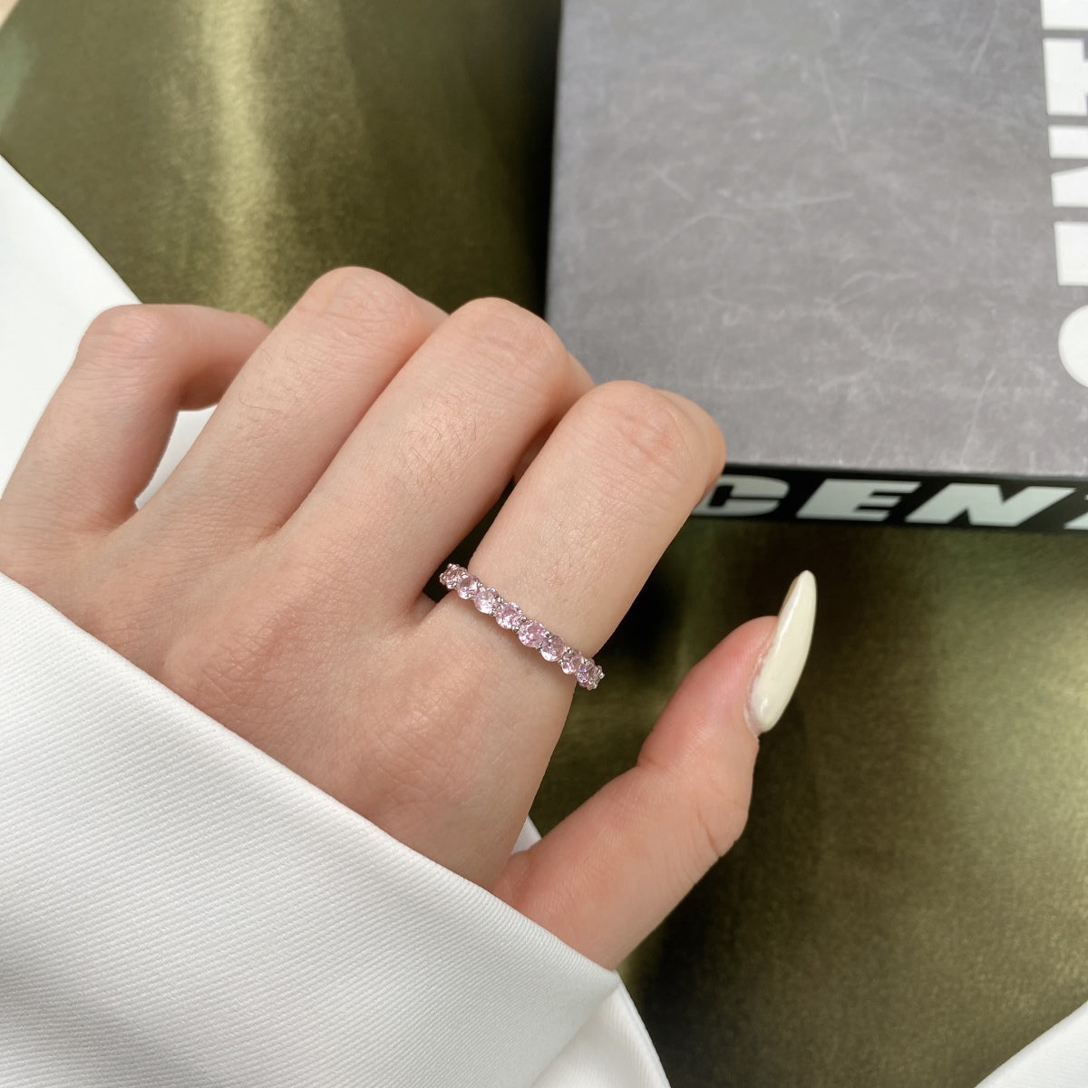[Luxe Jewelry]Sparkling Round Cut Tennis Ring