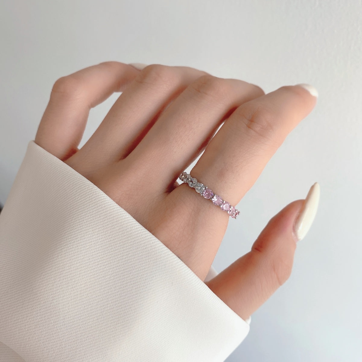 [Luxe Jewelry]Sparkling Round Cut Tennis Ring