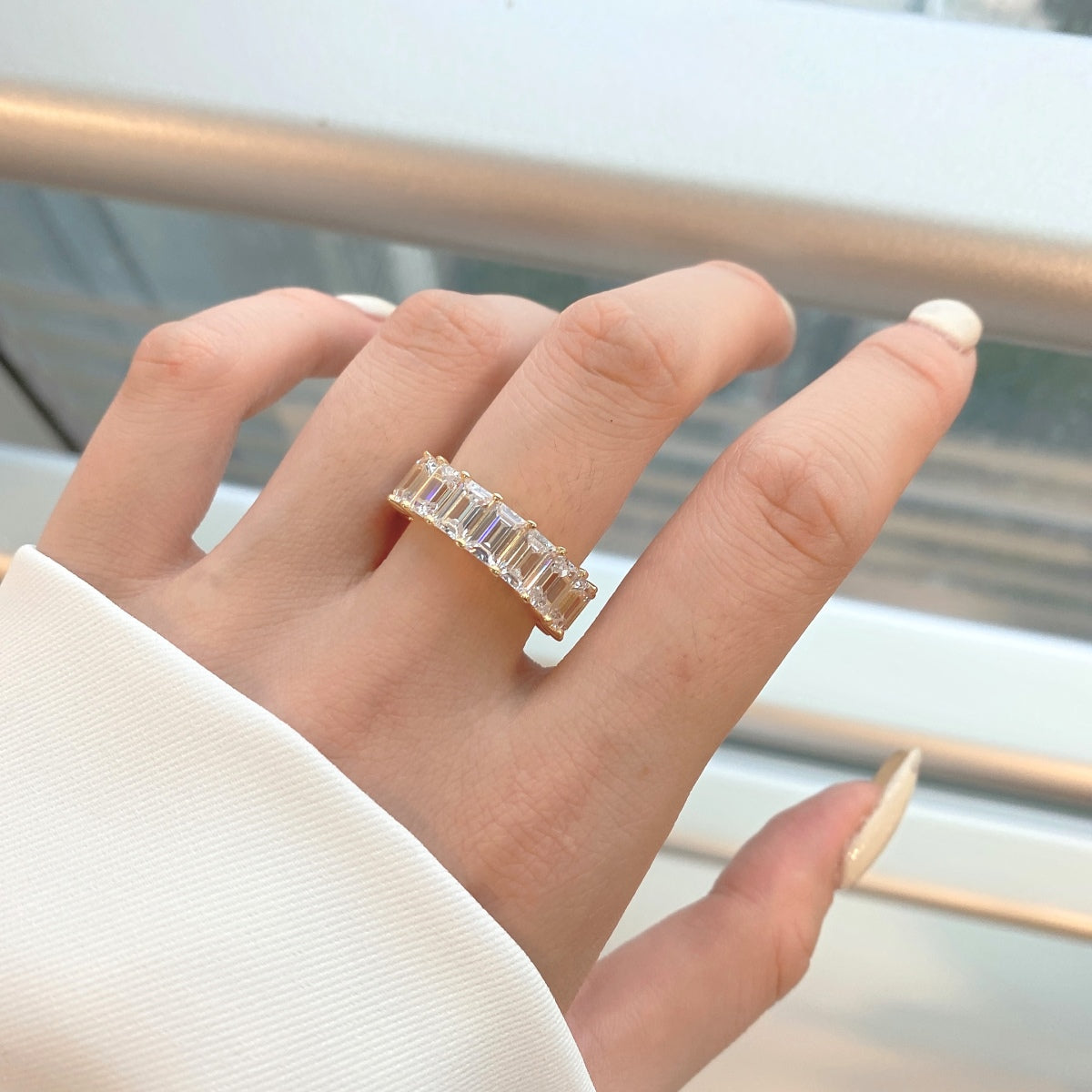 [Luxe Jewelry]0.75 Carat Elegant Emerald Cut Tennis Ring