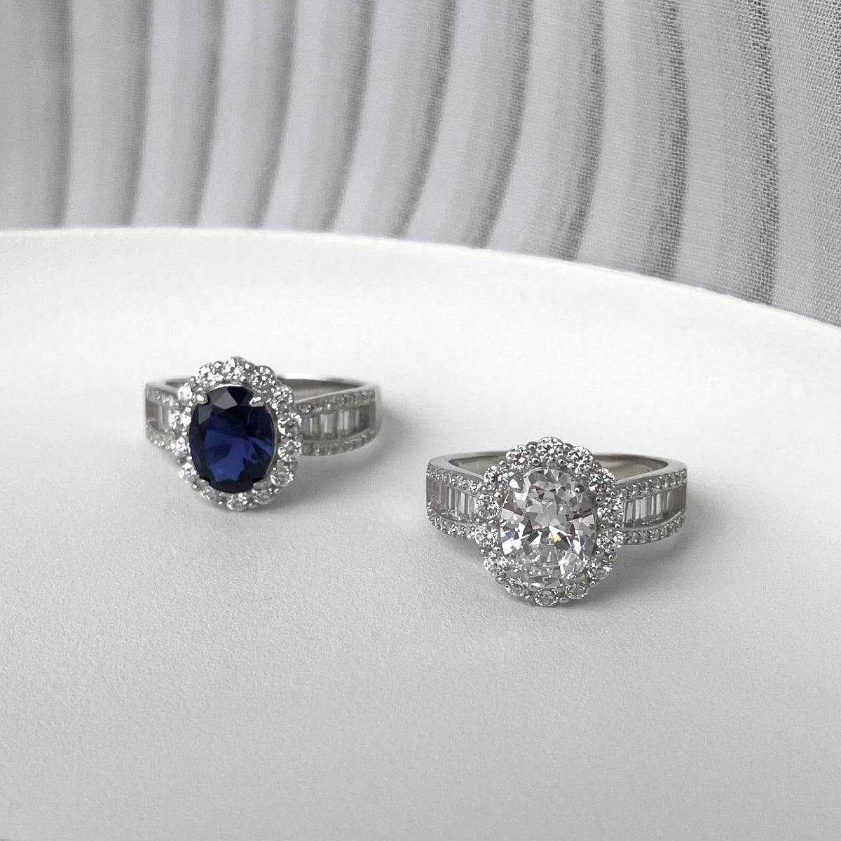 [Luxe Jewelry]1.5 Carat Dazzling Charming Oval Cut Banquet Ring