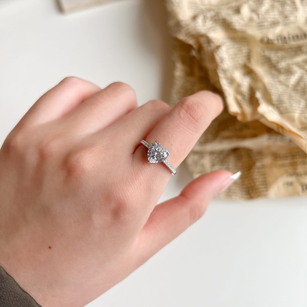 [Luxe Jewelry]2.0 Carat Dazzling Lustrous Heart Cut Lover Ring