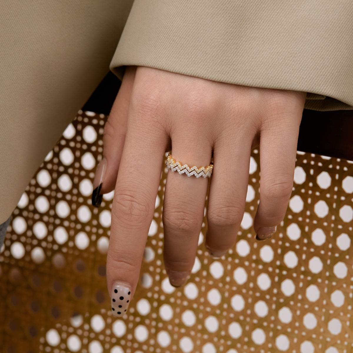 [Luxe Jewelry]Delicate Enchanting Wave Shape Daily Ring