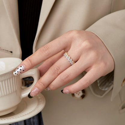 [Luxe Jewelry]Delicate Enchanting Wave Shape Daily Ring