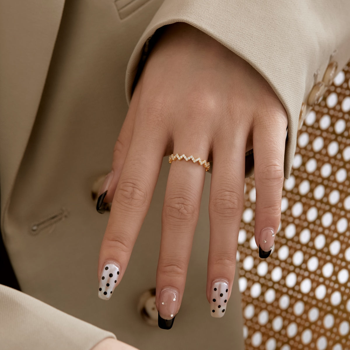 [Luxe Jewelry]Delicate Enchanting Wave Shape Daily Ring