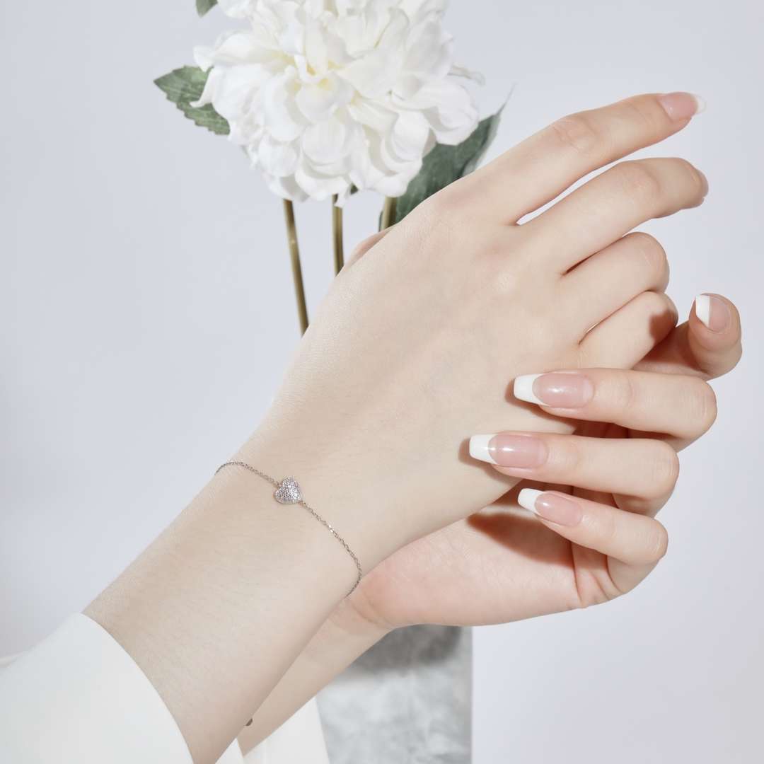 [Luxe Jewelry]Heart-Shaped Gentle and Versatile Bracelet