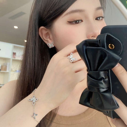 [Luxe Jewelry]Delicate Butterfly Pendant Bracelet
