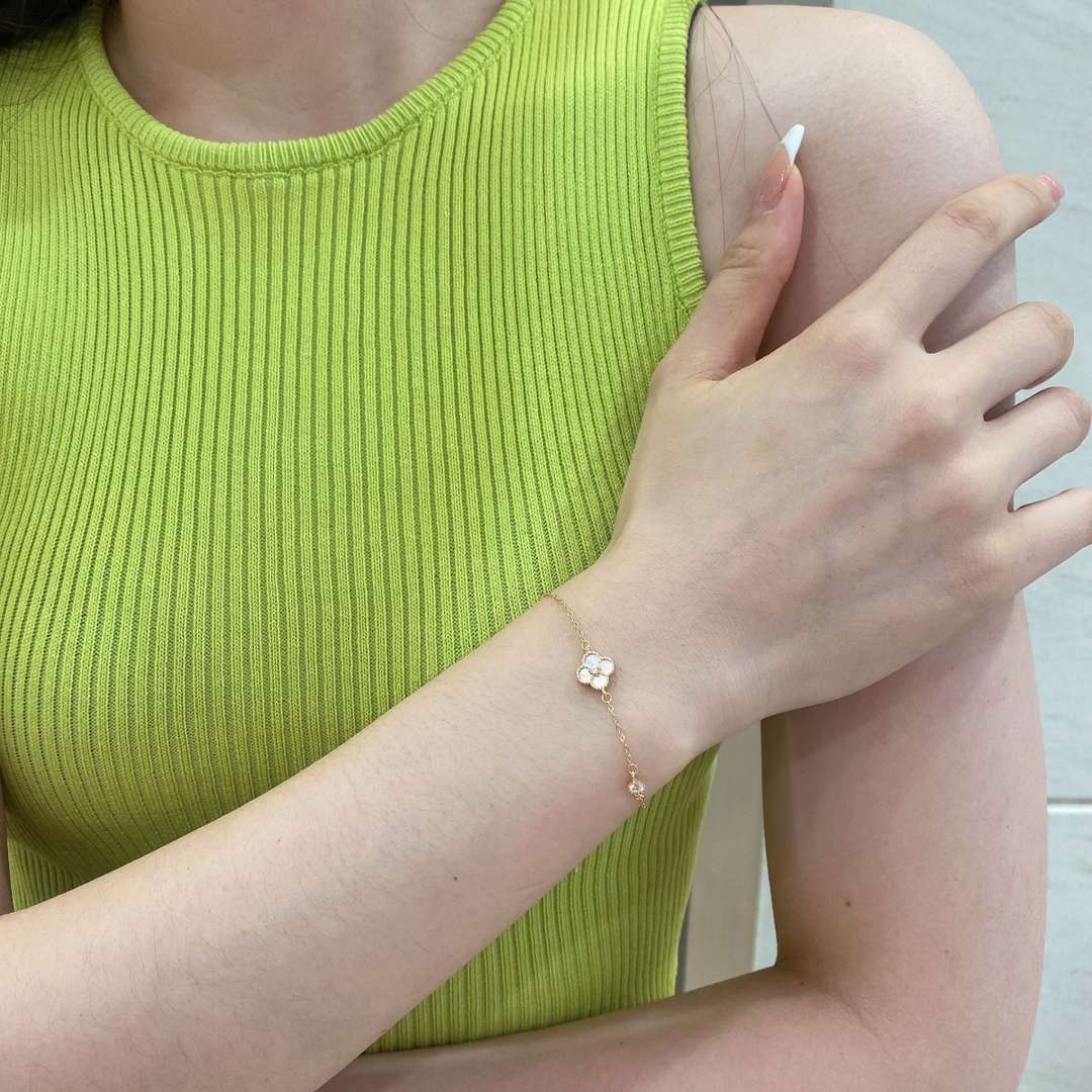 [Luxe Jewelry]Delicate Four Leaf Clover Bracelet