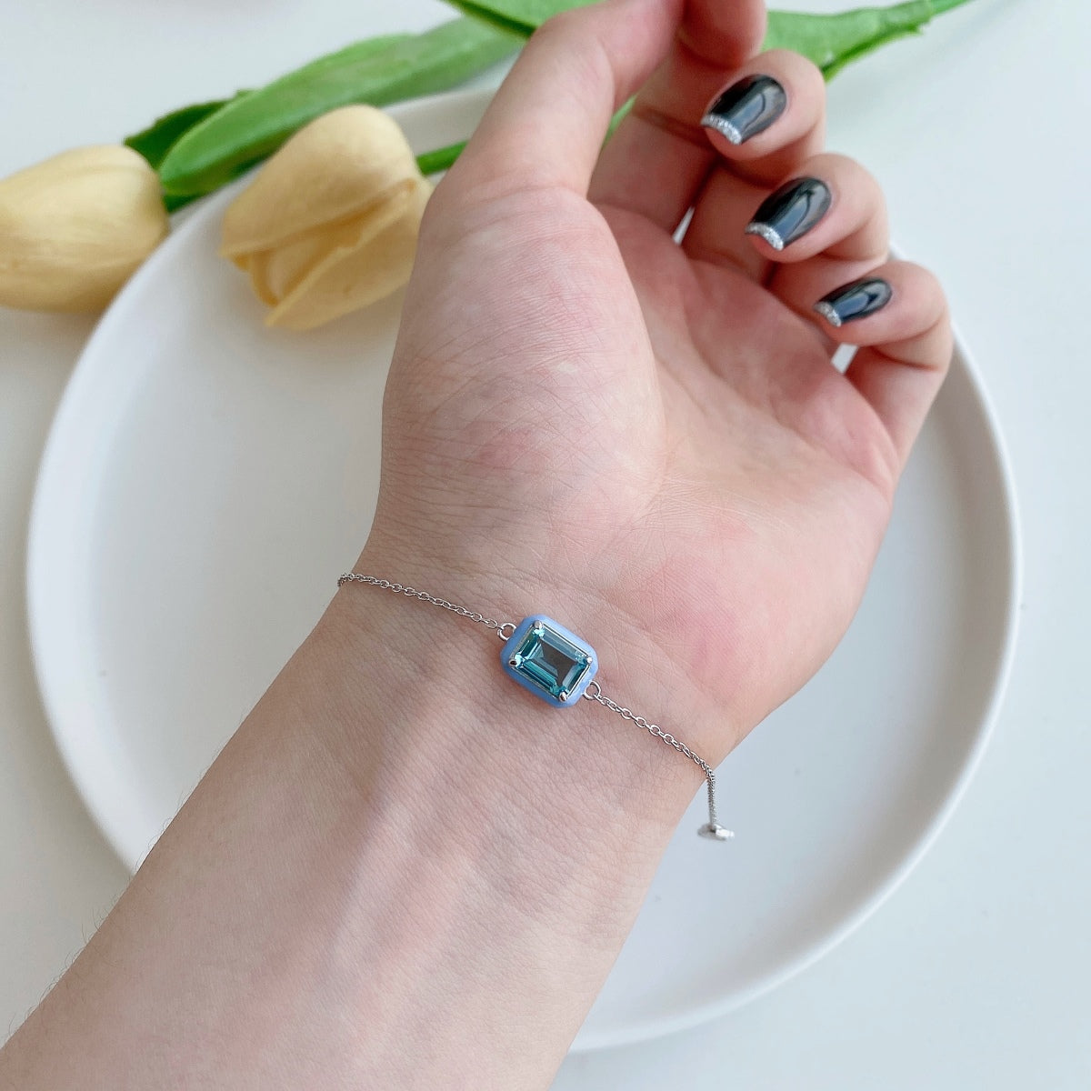 [Luxe Jewelry]2.0 Carat Sparkling Colorful Emerald Cut Daily Bracelet