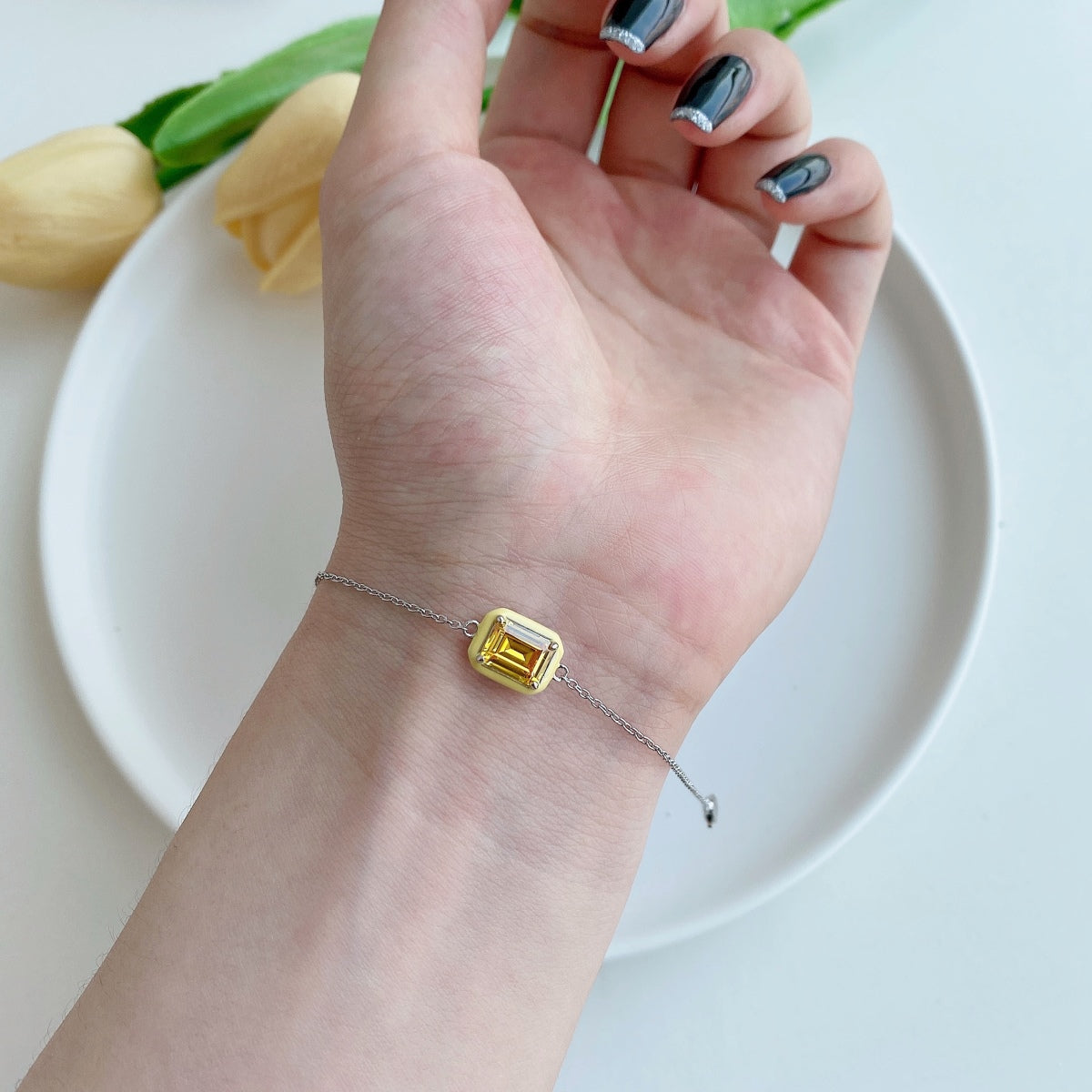 [Luxe Jewelry]2.0 Carat Sparkling Colorful Emerald Cut Daily Bracelet