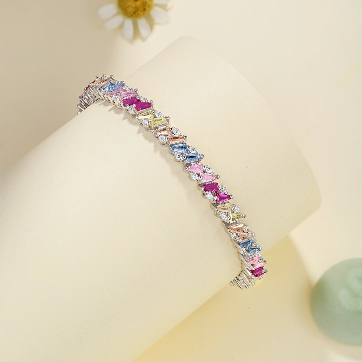 [Luxe Jewelry]Ornate Sparkling Multi Cut Party Bracelet