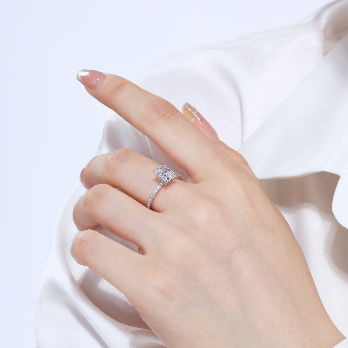 [Luxe Jewelry]2.0 Carat Dazzling Sparkling Radiant Cut Party Ring