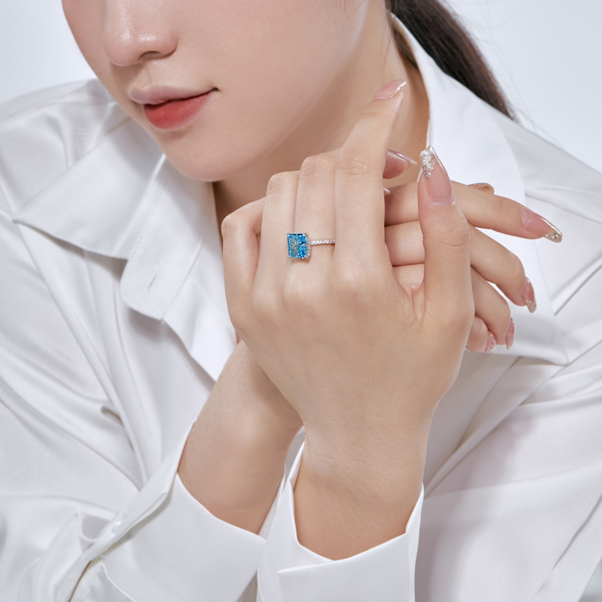[Luxe Jewelry]4.0 Carat Luxurious Engagement Ring
