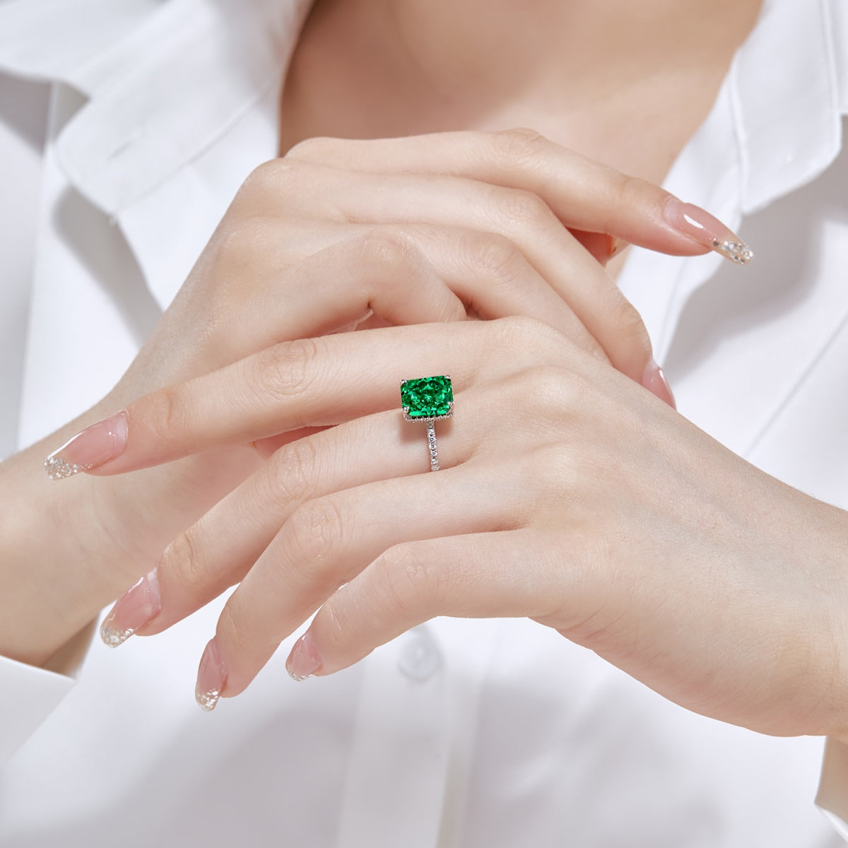 [Luxe Jewelry]4.0 Carat Luxurious Engagement Ring