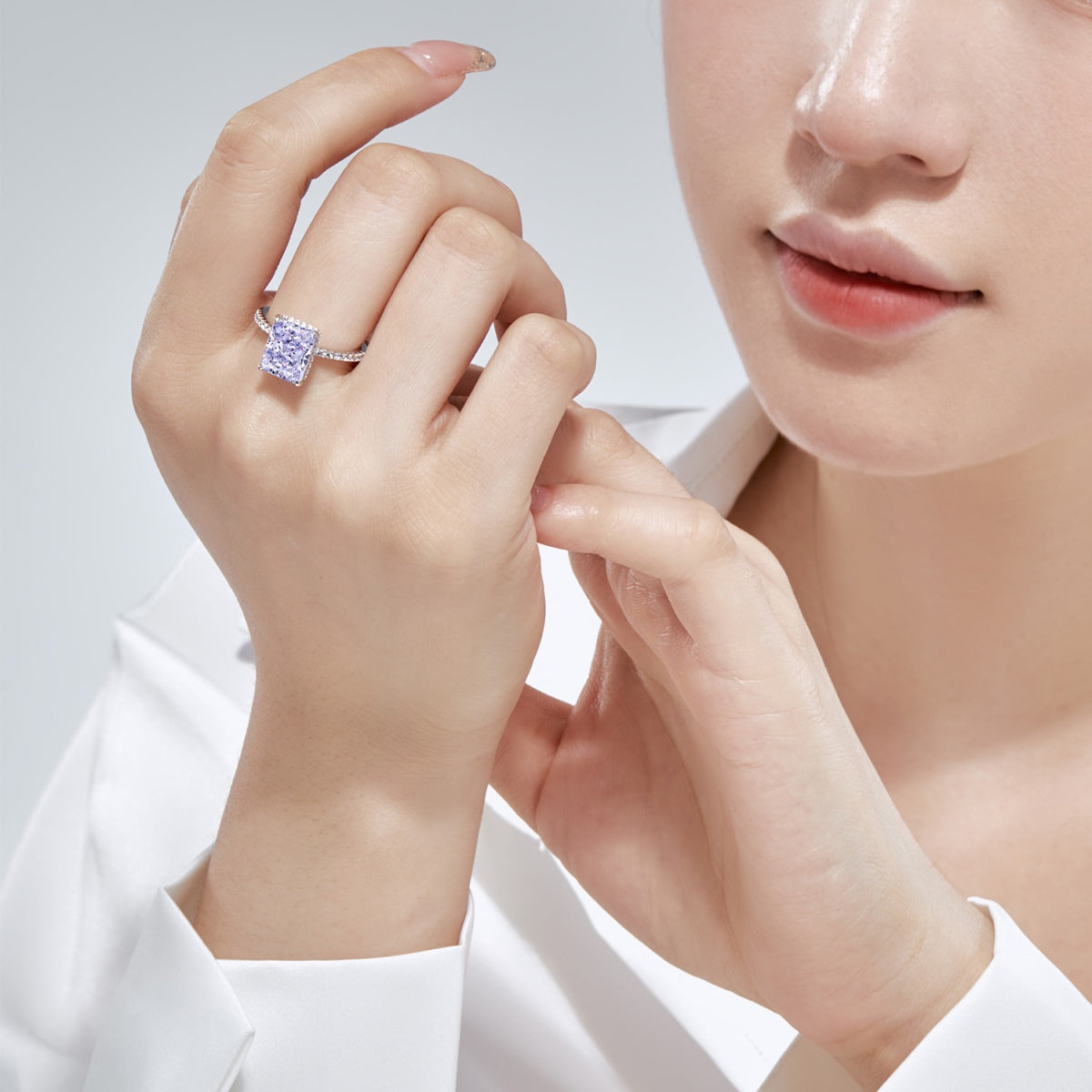 [Luxe Jewelry]4.0 Carat Luxurious Engagement Ring