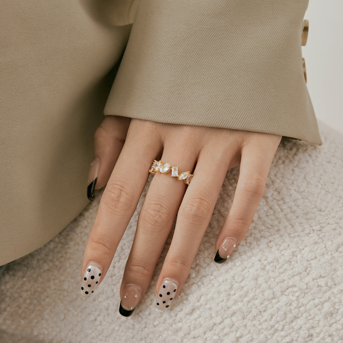 [Luxe Jewelry]Delicate Multi Cut Ring