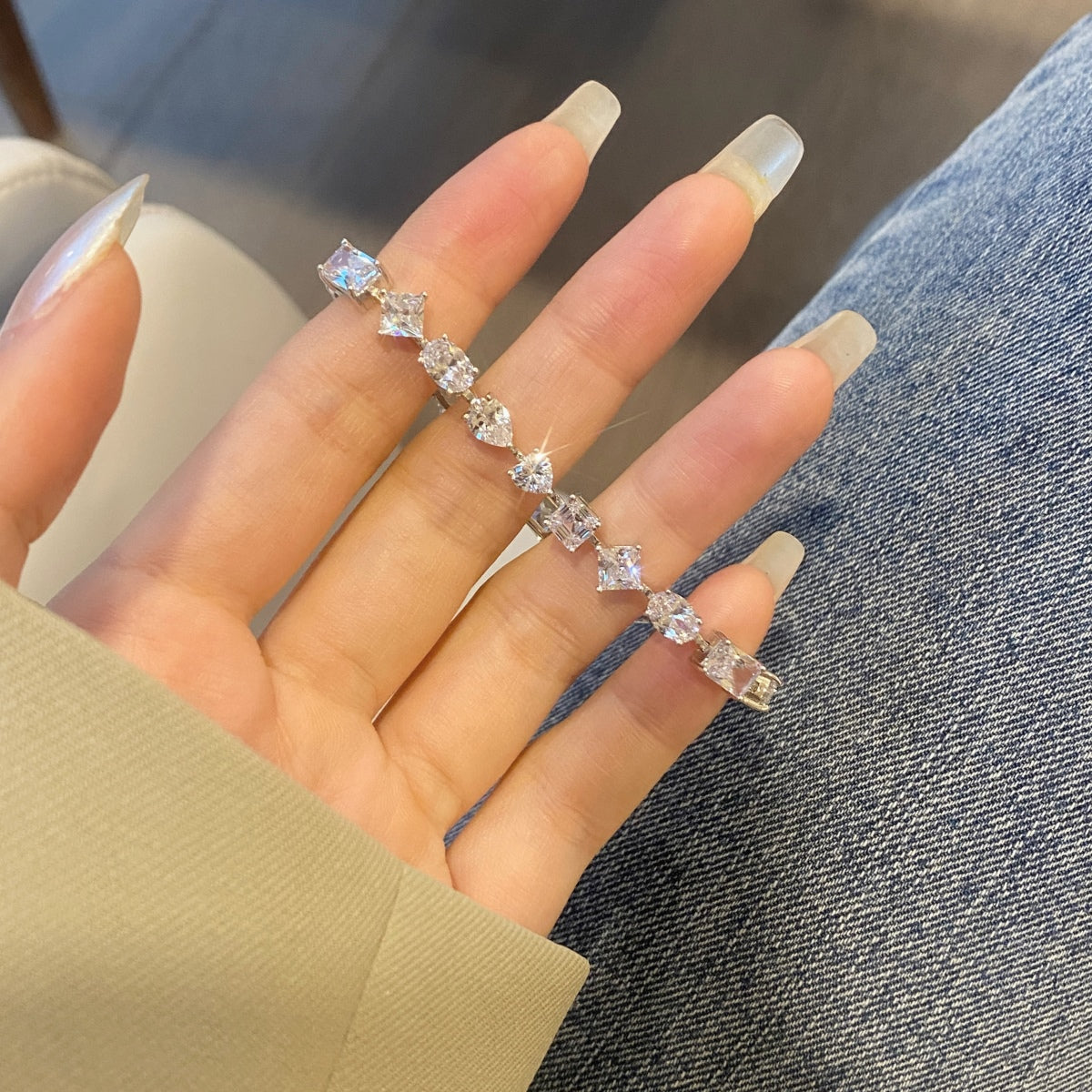 [Luxe Jewelry]Unique Exquisite Multi Cut Daily Bracelet