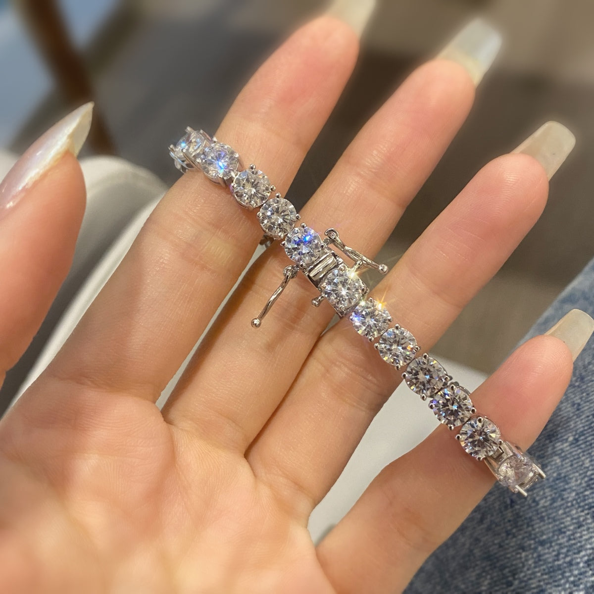 [Luxe Jewelry]0.75 Carat Dazzling Round Cut Wedding Bracelet