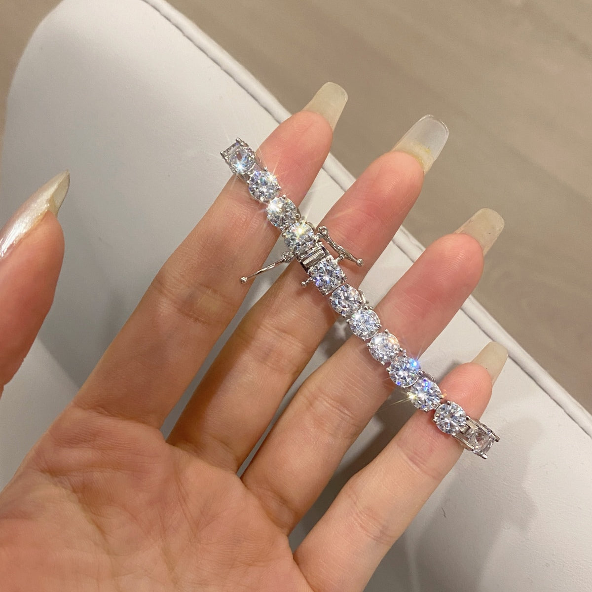 [Luxe Jewelry]Ornate Sparkling Round Cut Wedding Bracelet