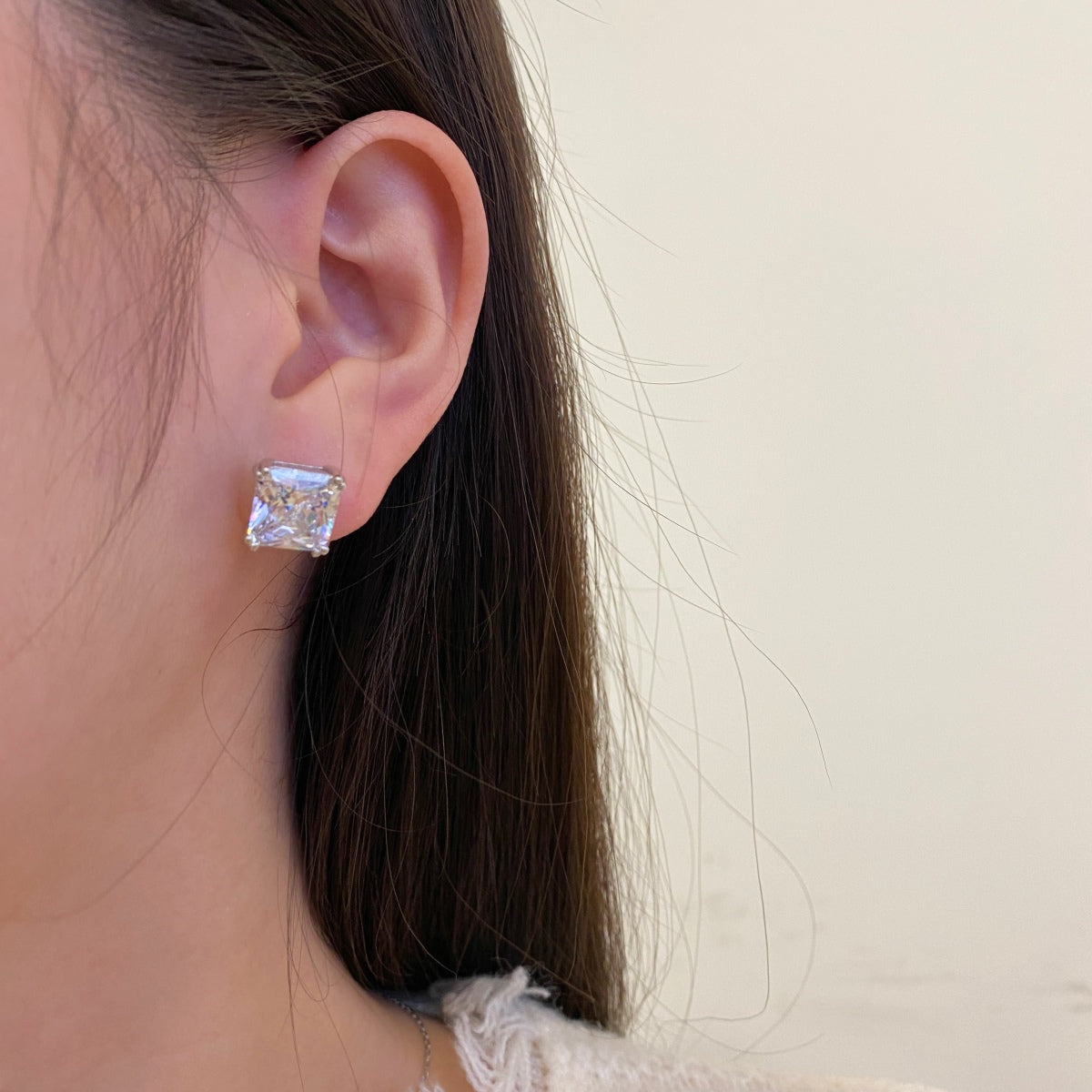 [Luxe Jewelry]Delicate Square Shape Earrings