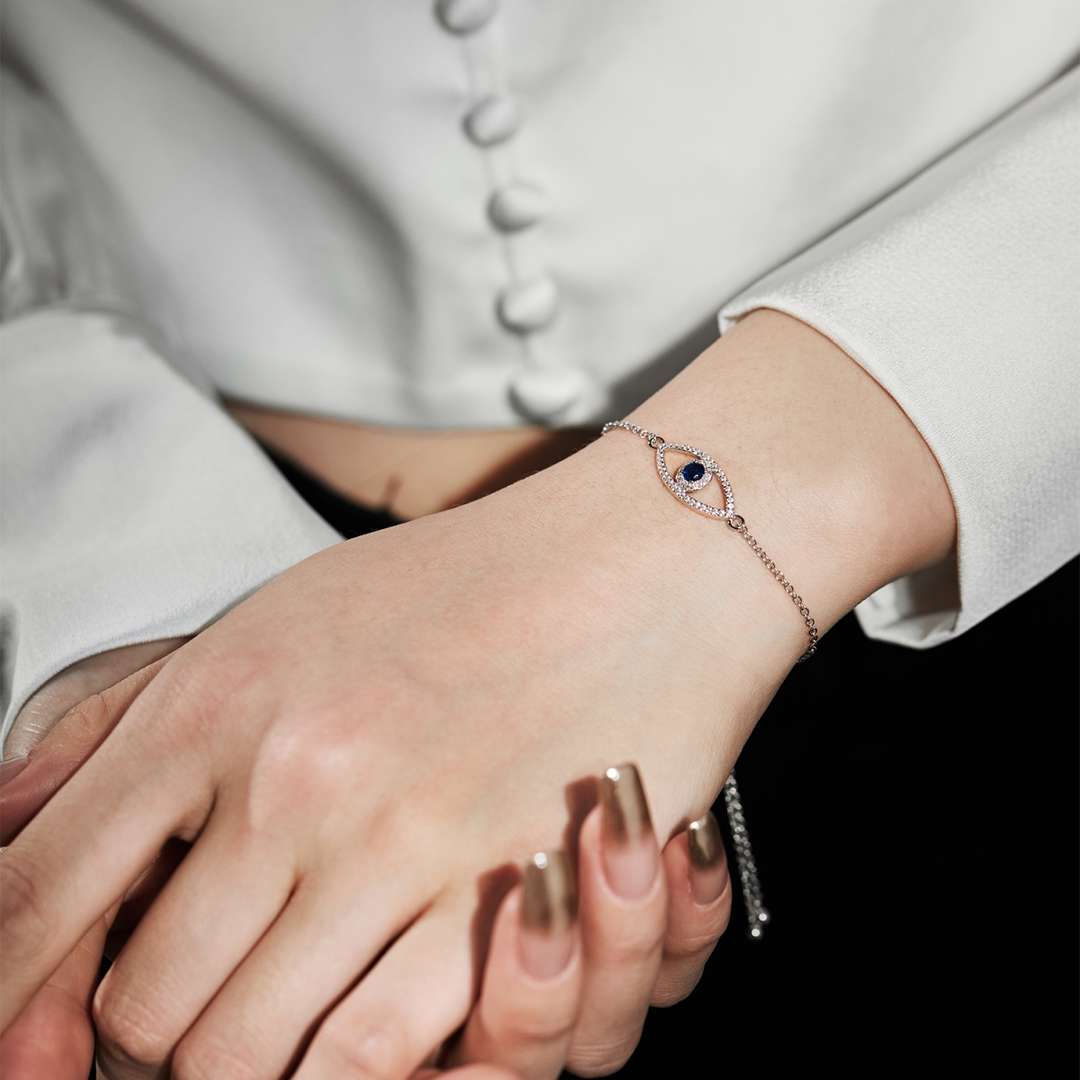 [Luxe Jewelry]Devil's Eye Hollow Design Bracelet
