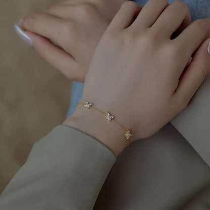 [Luxe Jewelry]Radiant Butterfly Shape Necklace
