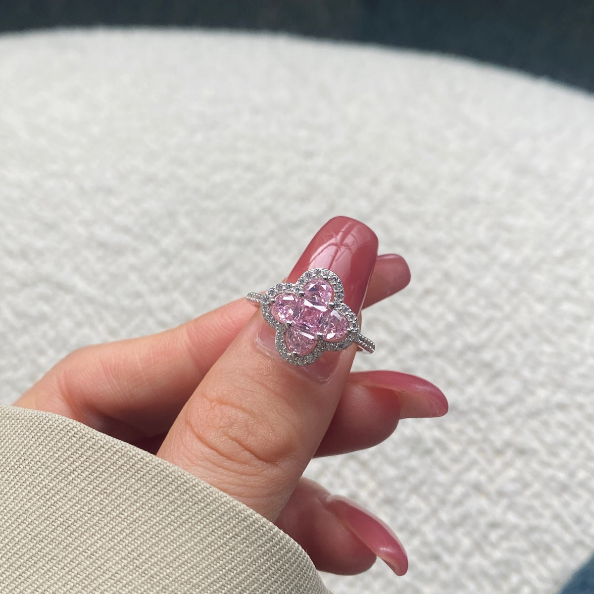 [Luxe Jewelry]Luxurious Eternity Flower Shape Banquet Ring