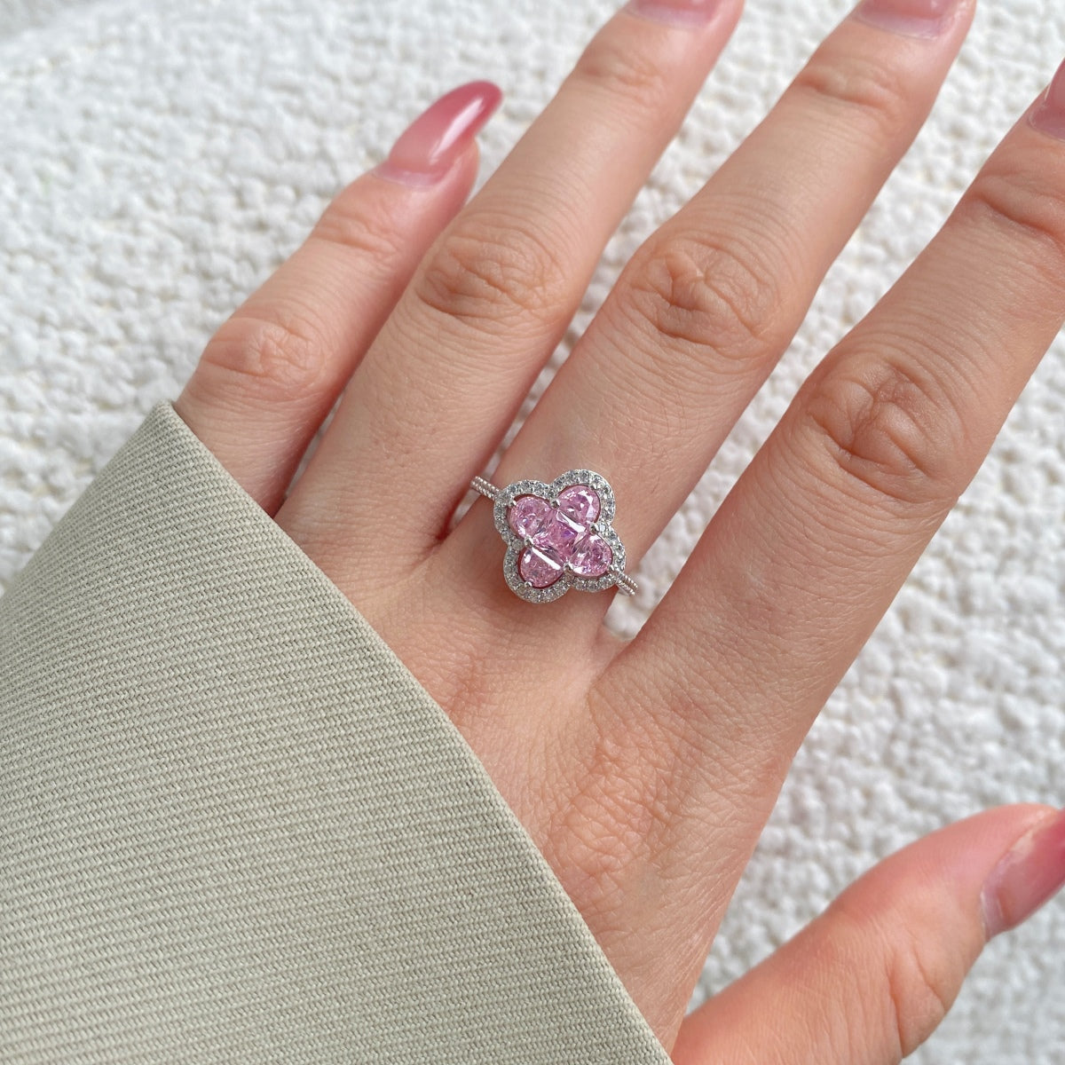 [Luxe Jewelry]Luxurious Eternity Flower Shape Banquet Ring